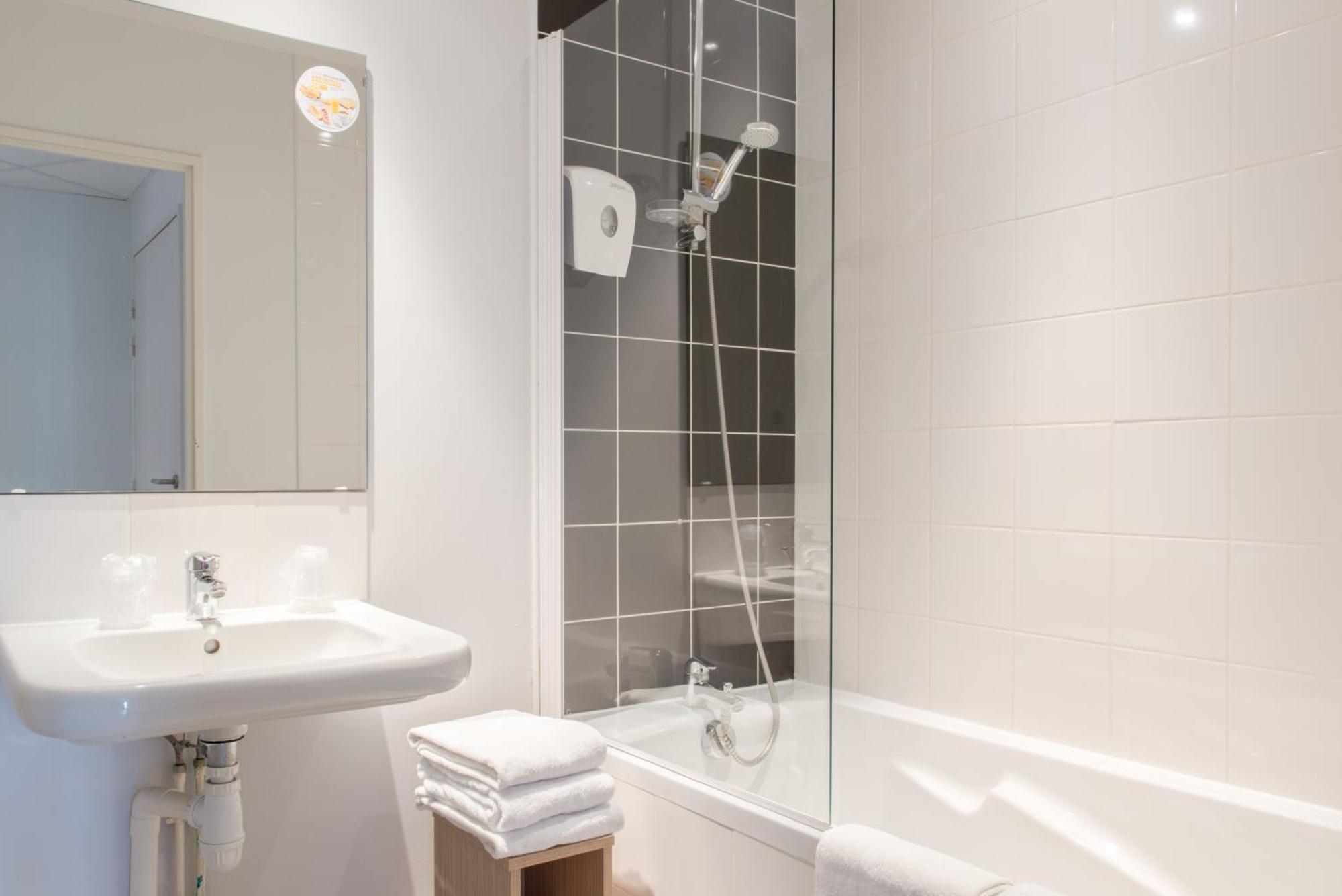 Hotel Eco La Rochelle Centre Les Minimes Εξωτερικό φωτογραφία